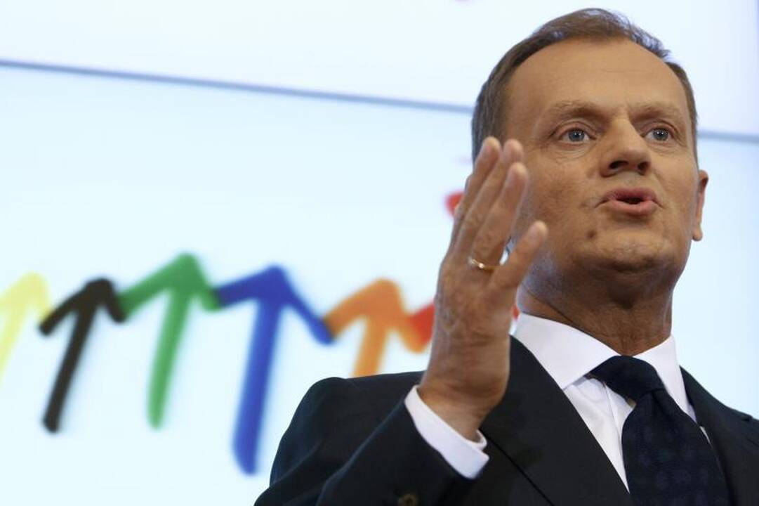 Lenkijos premjeras siūlo rengti dvidienius parlamento rinkimus