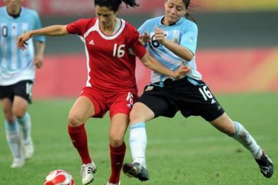Lietuvos moterų futbolui - išskirtinis UEFA dėmesys