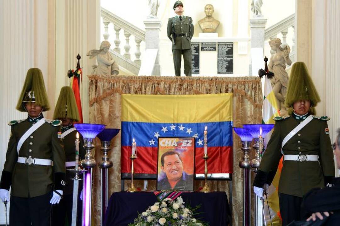 Venesueloje pradėtas atsisveikinimas su H. Chavezu 