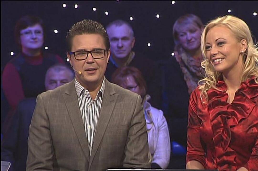 Atlikėja Mia televizijos žaidime pasirodė su nauju širdies draugu?