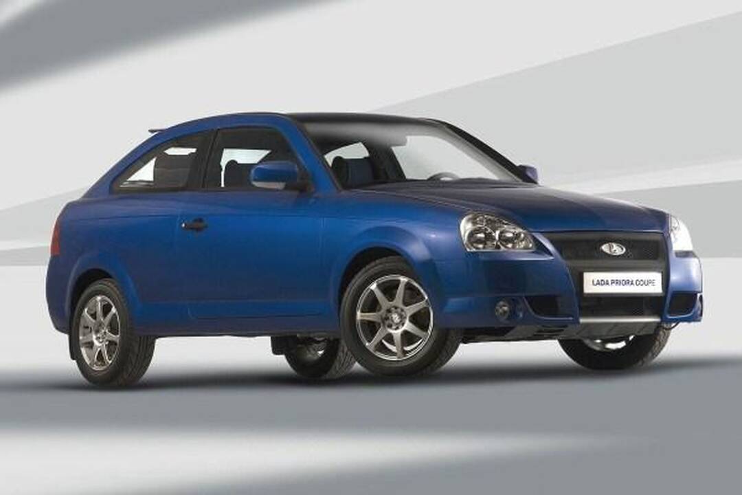 „Lada Priora Coupe“: gamintojui – hečbekas, vairuotojui – kupė
