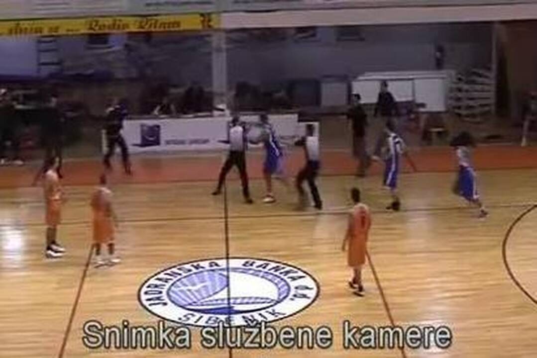 Kroatijoje krepšininkas rungtynių metu primušė teisėją