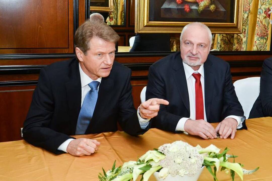 R.Paksas: prokuroro prašymas riboti DP veiklą planų jungtis nekeičia