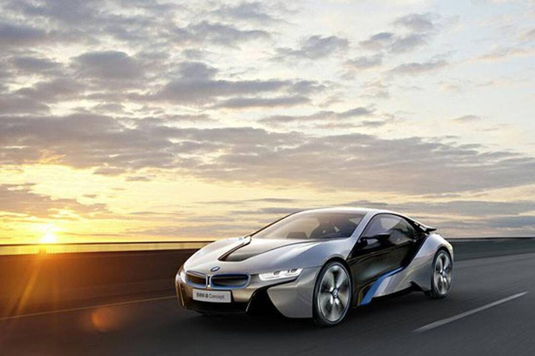 BMW iš Frankfurto: „i8“ - velniškai pašėlęs ekologiškas ryklys