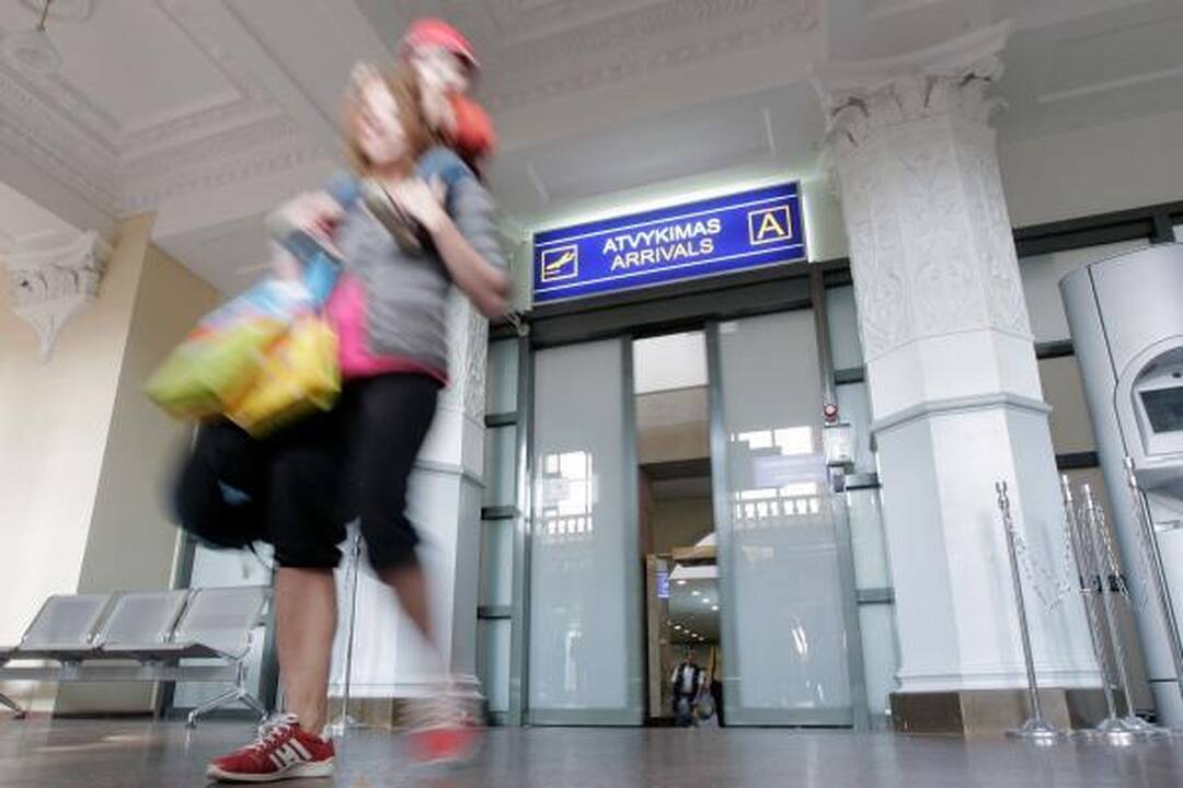Draudimo bendrovės neskuba mokėti oro bendrovių keleiviams