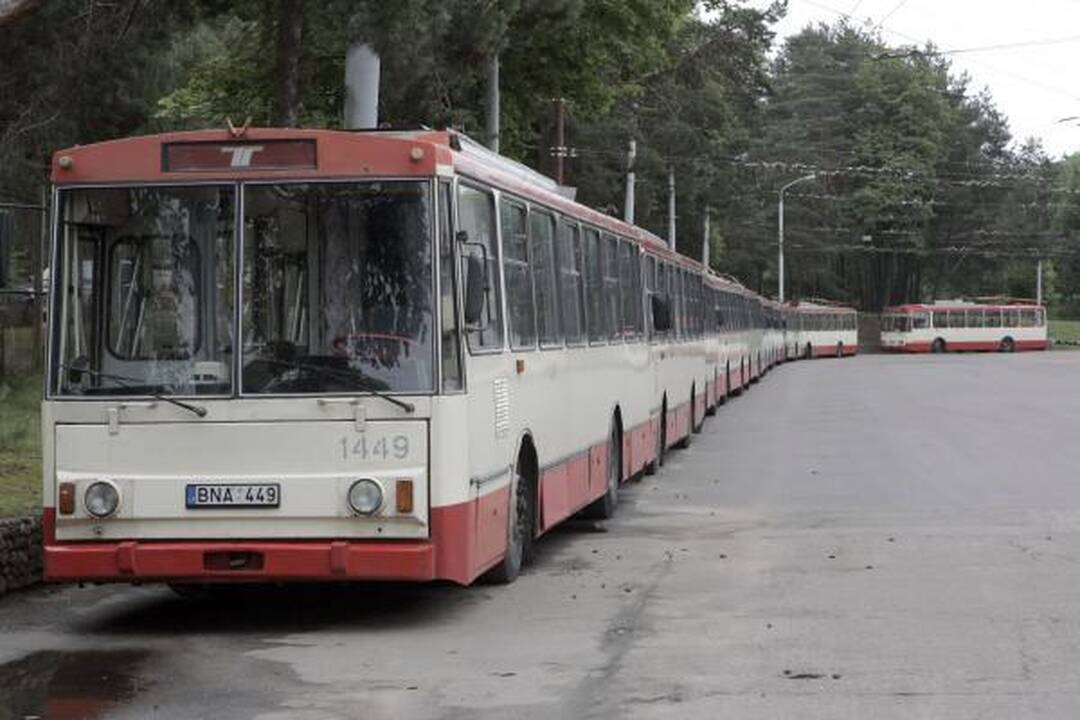 Vicemeras: keleivių laipinimas tik pro priekines duris vilniečiams bus tik į naudą