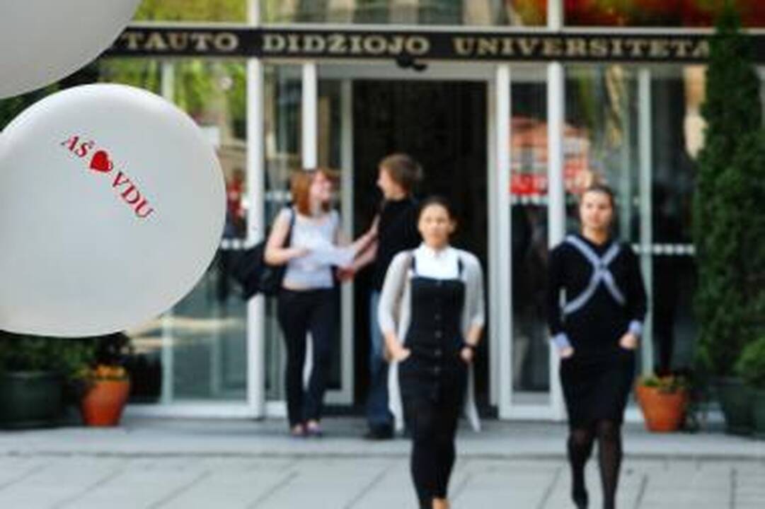 VDU bendradarbiaus su „Oracle“ kompanija 