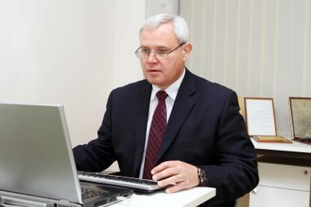 V.Grubliauskas.