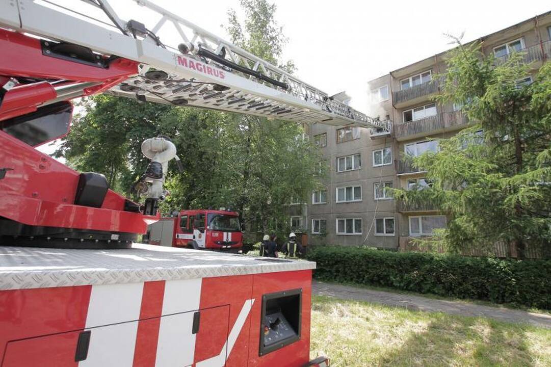 Klaipėdiečio bute gaisrą sukėlė kompiuteris
