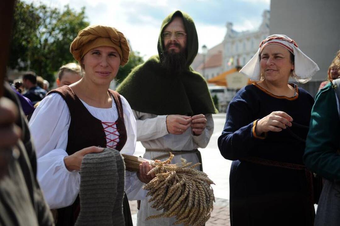 Šv.Baltramiejaus mugėje galima išmėginti senuosius amatus