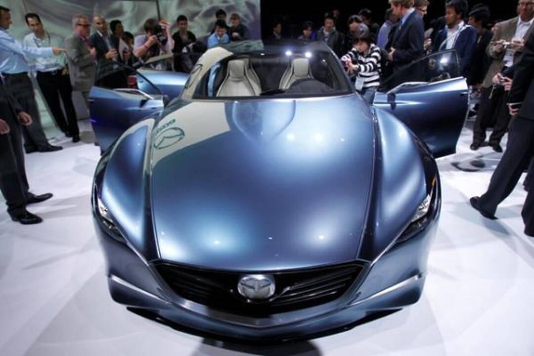 Automobilių paroda Los Andžele: nuo mažylio iki giganto