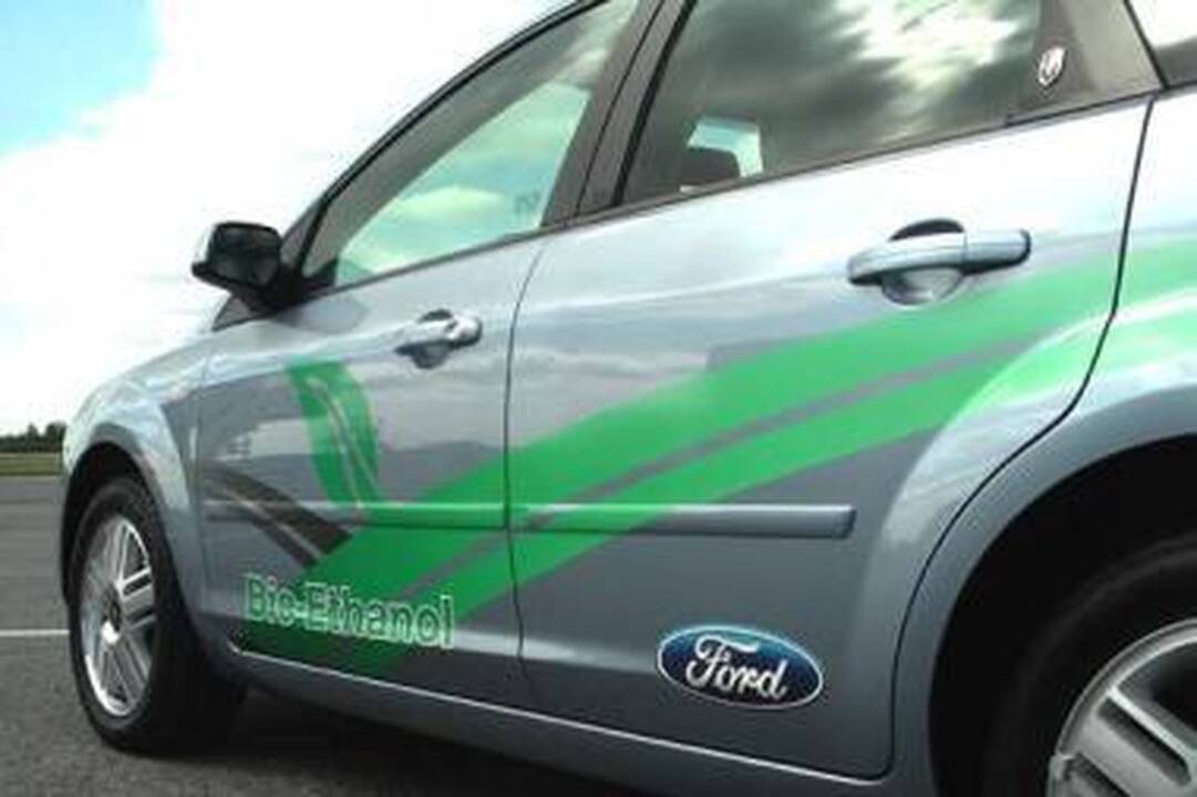 N.Sarkozy kovoja už ES paramą ekologiškiems automobiliams