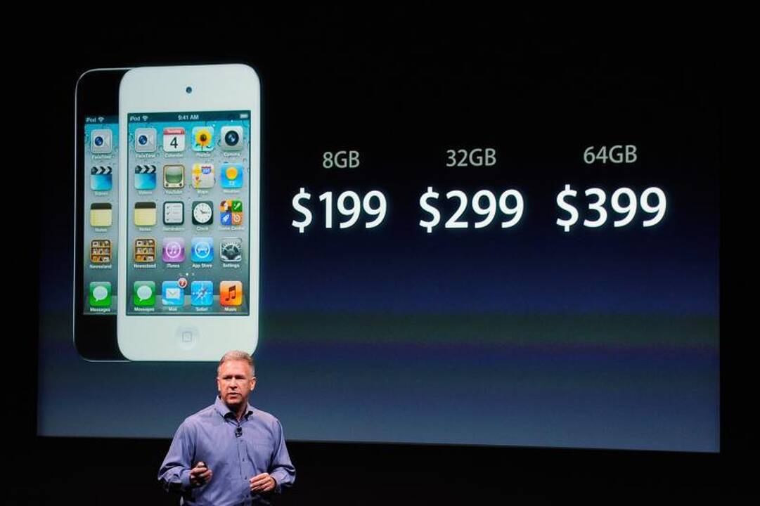 „Apple“ gerbėjai „iPhone 4S“ perka iš pagarbos S. Jobsui