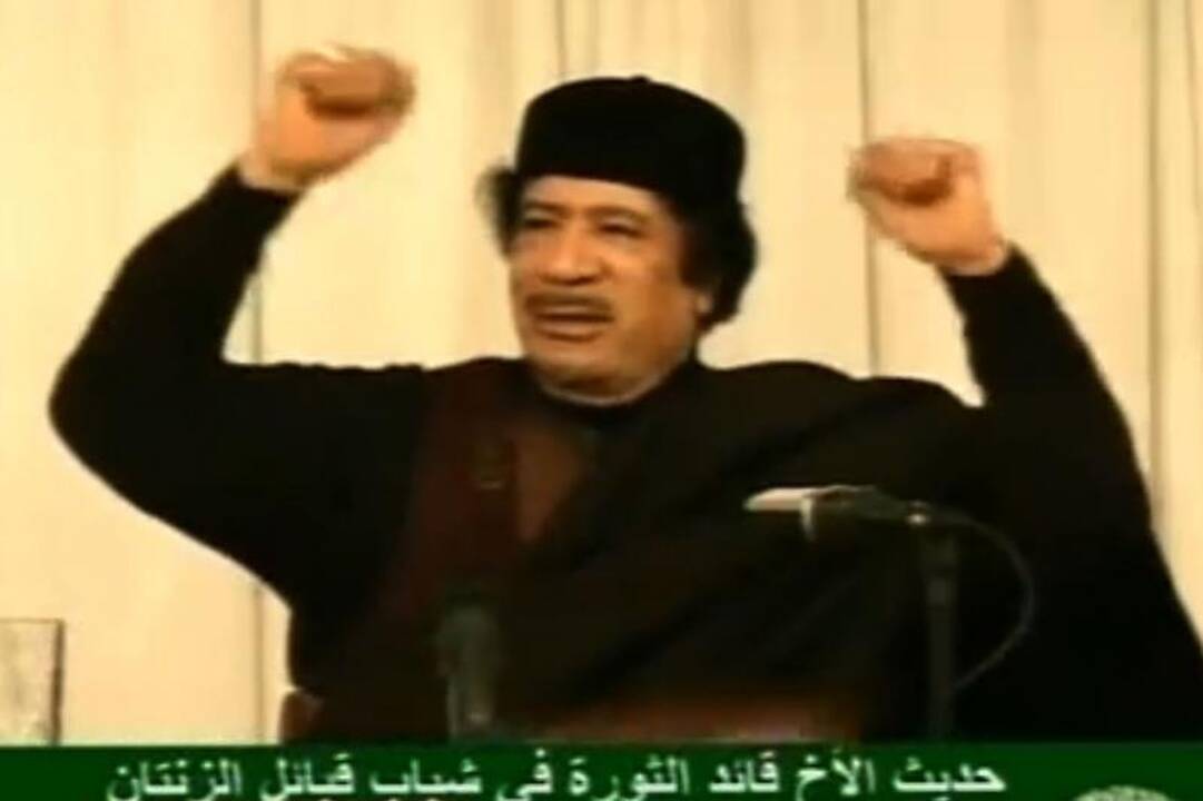 Libija arešto orderį M.Kadhafi vadina "priedanga" NATO kampanijai 