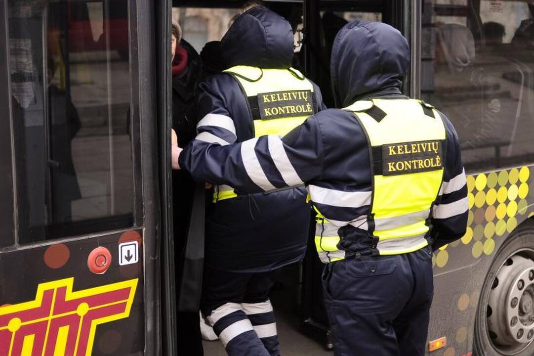 Kontrolieriams rekomenduojama nesivyti „zuikių“