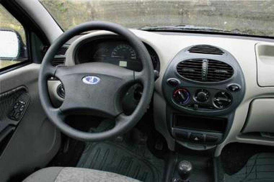 „AutoVaz” gamins biudžetinę “Ladą”