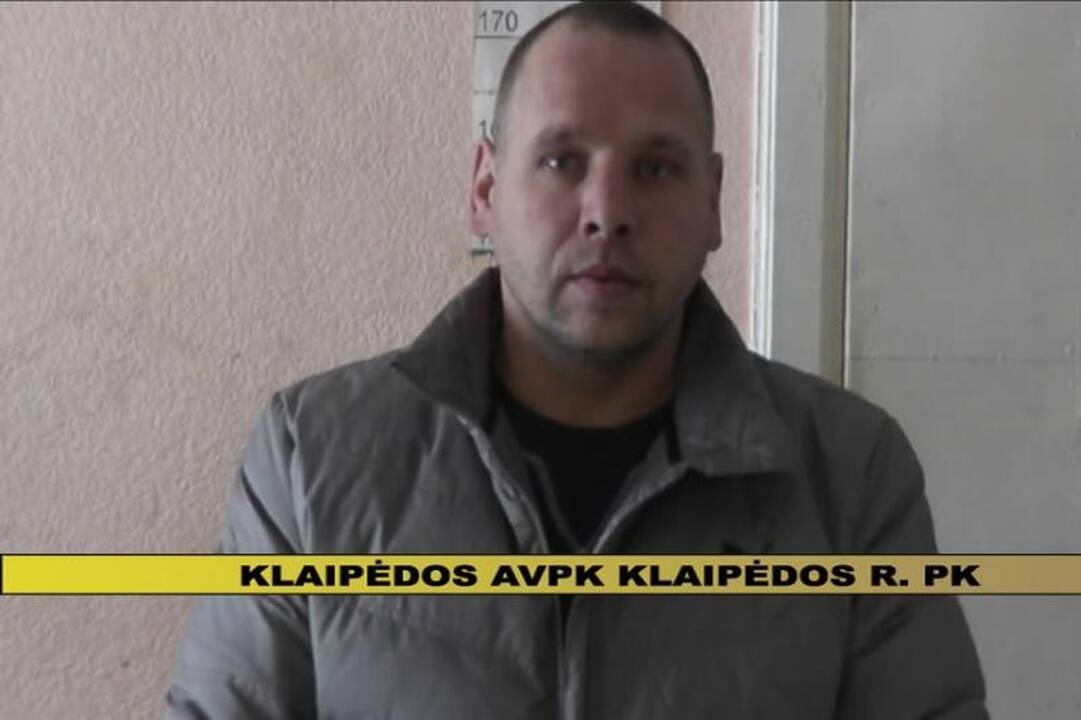 Į areštinę uždaryta  reketininkų gauja  (foto) 