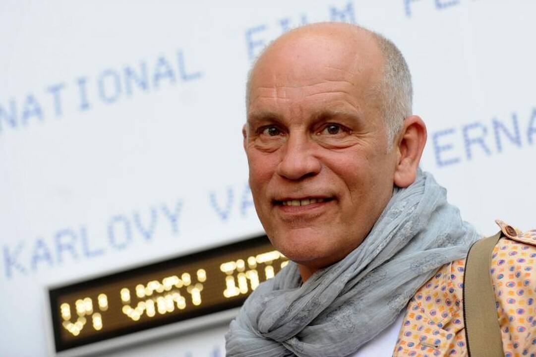 Vilniuje filmuojamas „Sibirietiškas auklėjimas“ su J.Malkovichiumi