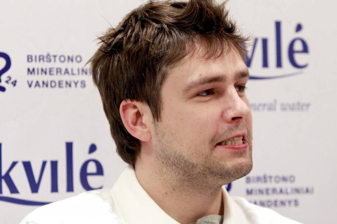 A. Pojavis: važiuoju dainuoti – jokių blizgučių, fejerverkų nebus  
