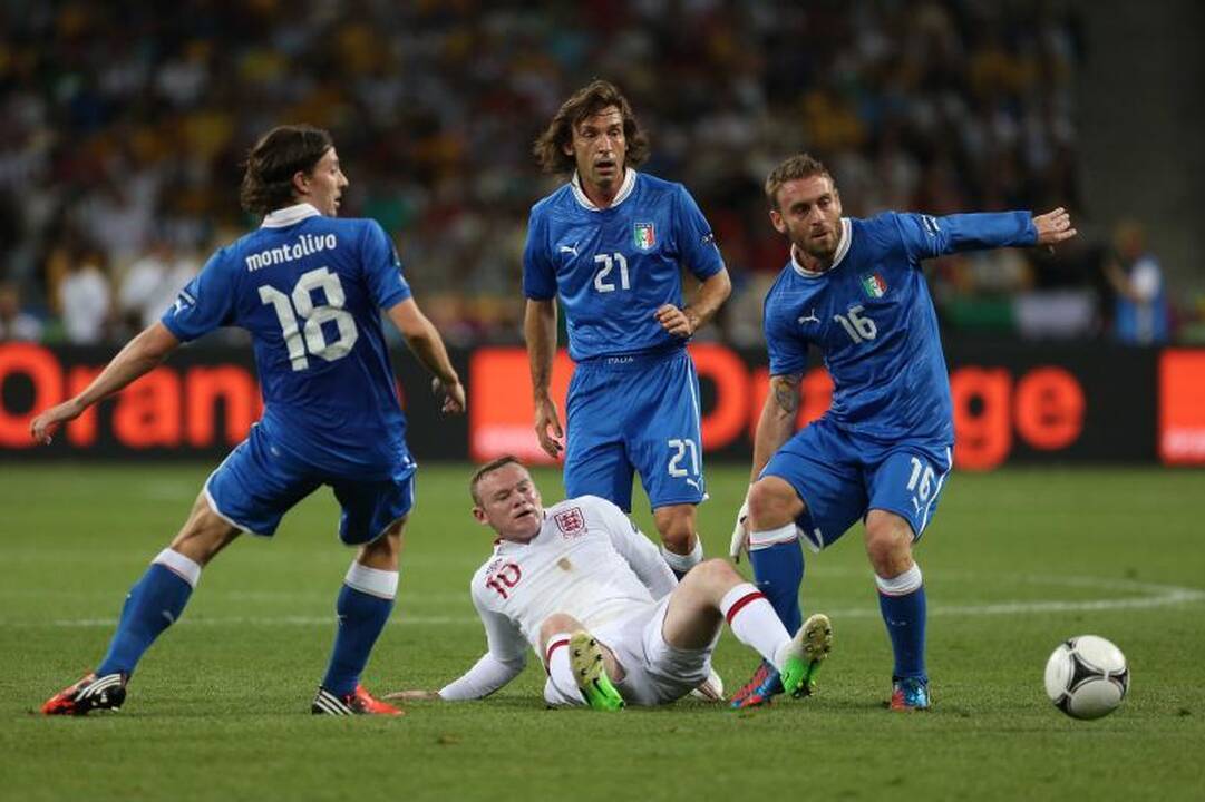 Po baudinių serijos italai išsiuntė anglus namo
