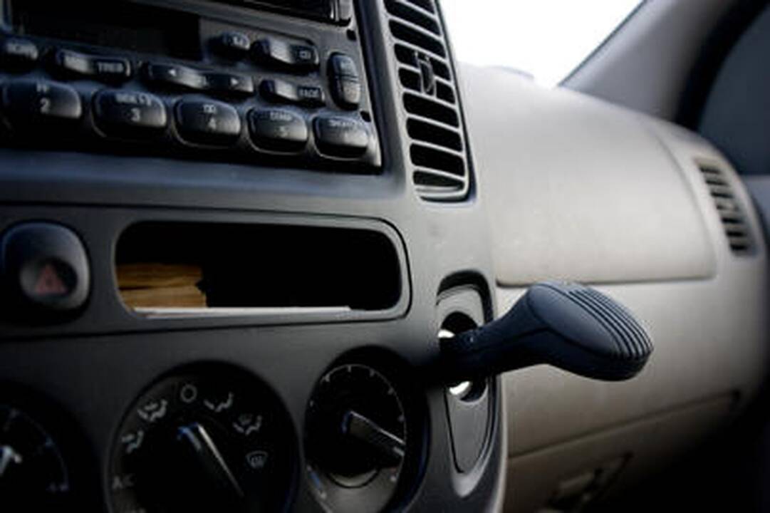 Ar verta naudotis oro kondicionieriumi automobilyje?