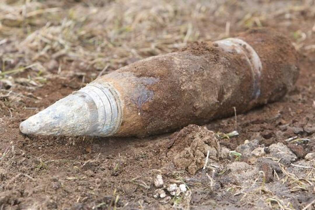 Varšuvos oro uoste rasta nesprogusių bombų, evakuotas viešbutis