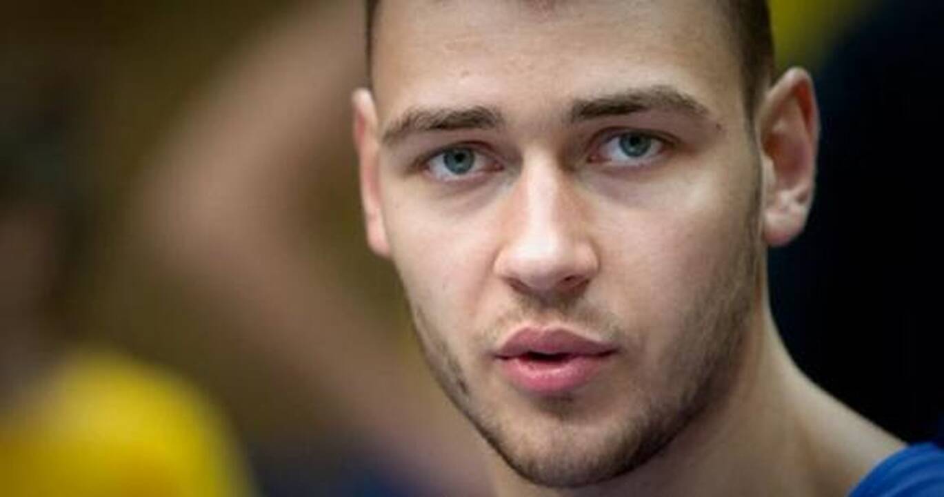 D. Motiejūnas: sėdėjimas ant suolo žudo pasitikėjimą savimi