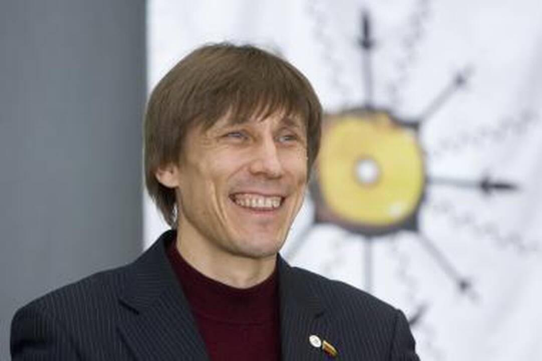 „Leo LT“ projektą siūlo peržiūrėti