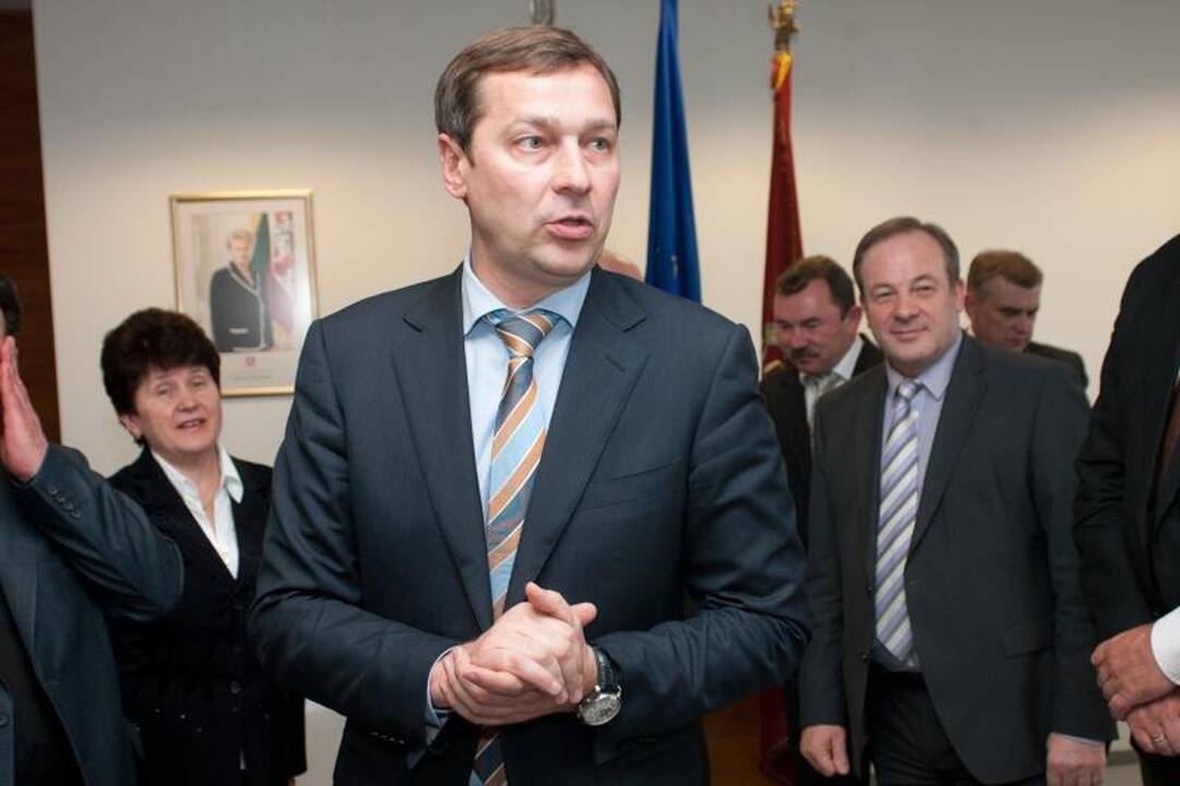 A.Zuokas siūlo pirkti po vieną „AirLituanica“ akciją už 25 tūkst. eurų