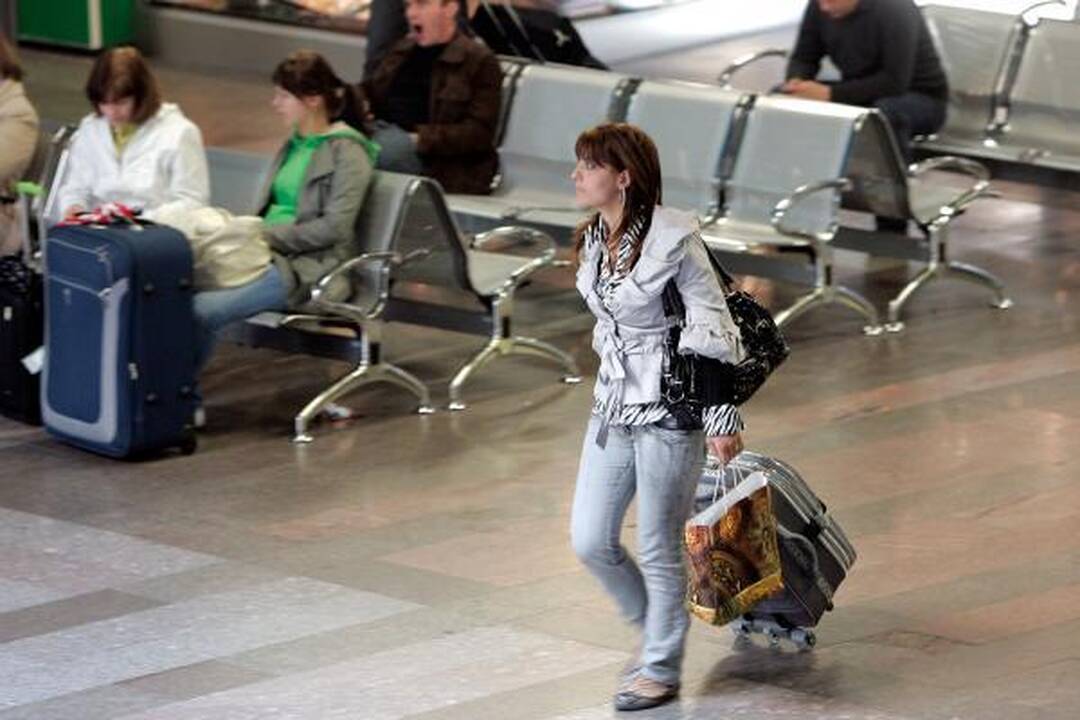 Skrydžiai virš Lietuvos nevyksta ir šeštadienį (papildyta 15 val.)