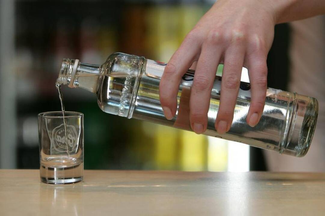 Kaunietis įtariamas bute gaminęs naminę degtinę