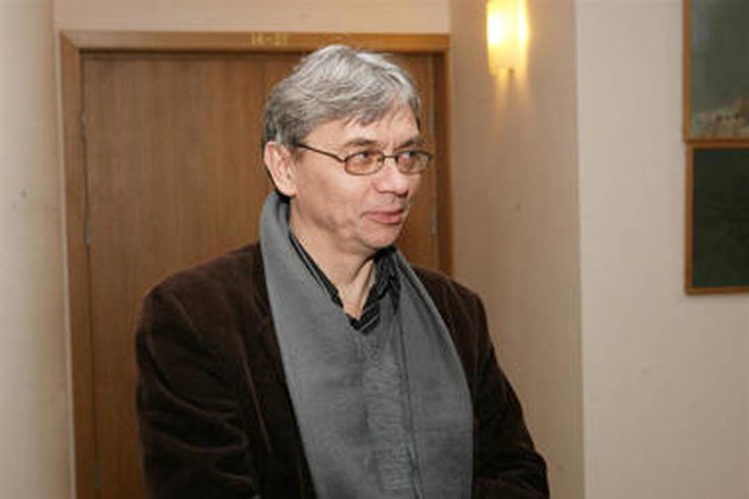J.Miltinio teatre – permainų gūsiai