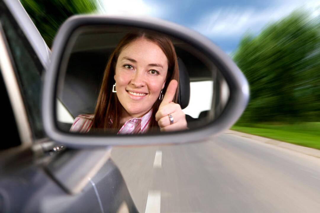 Vairuotojams trukdo ir šalia sėdinčios mamos