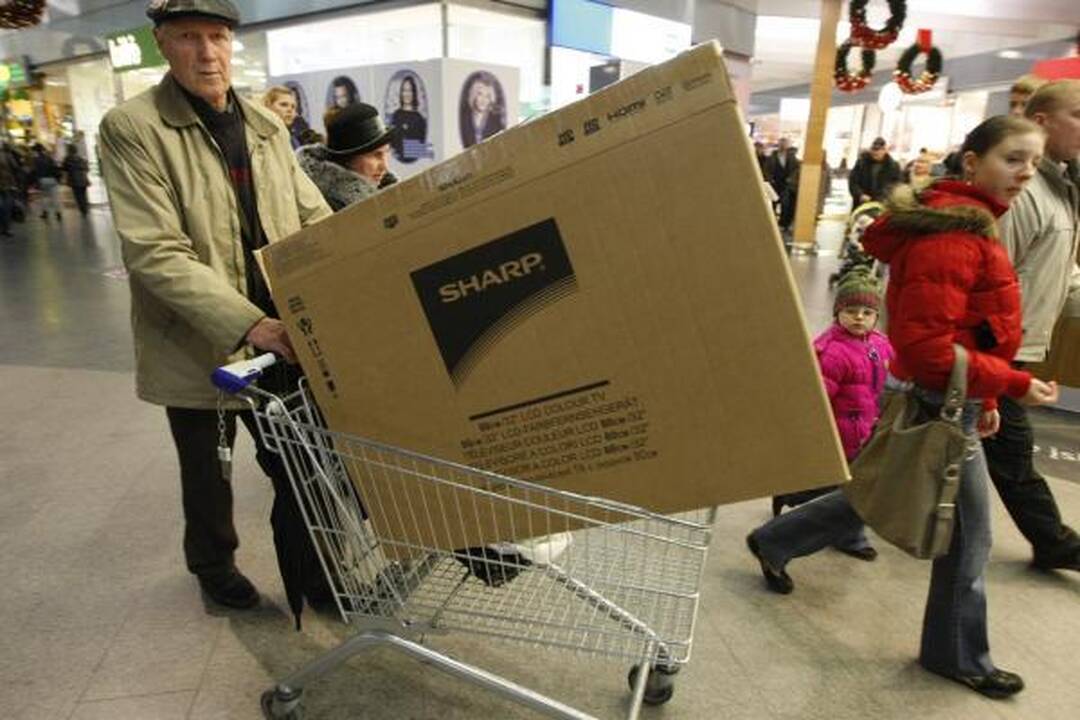 "Jamam": klaipėdiečiai "Akropolio" parduotuvėse tuštino lentynas
