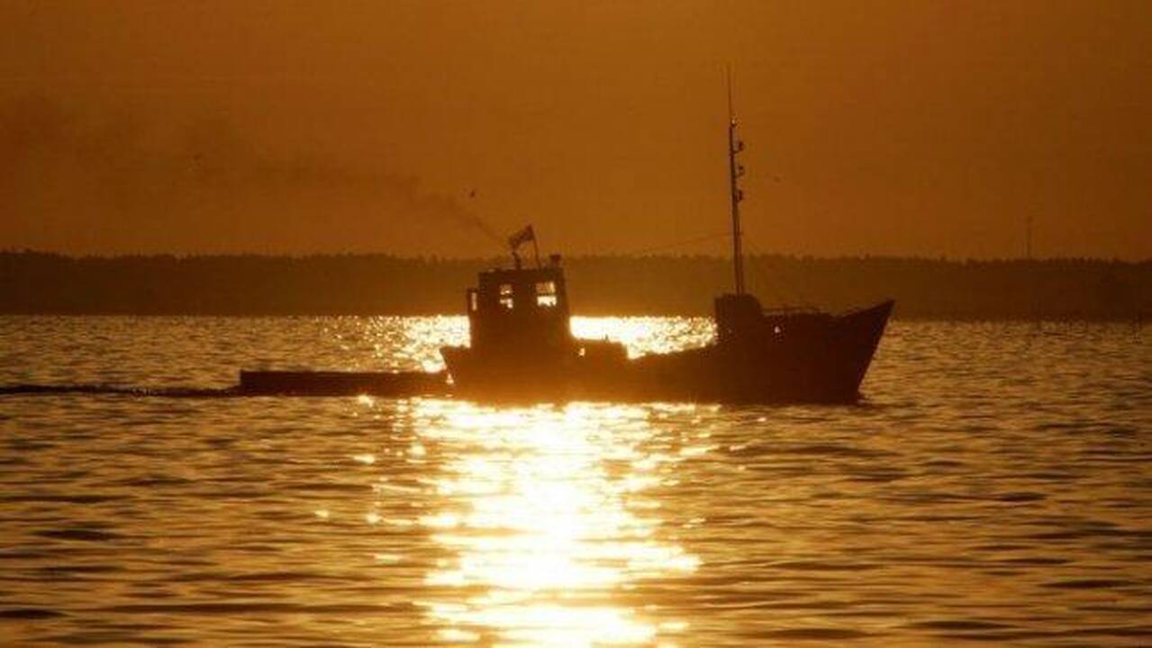Upeiviai padeda pavasariui išlaisvinti upes nuo ledų