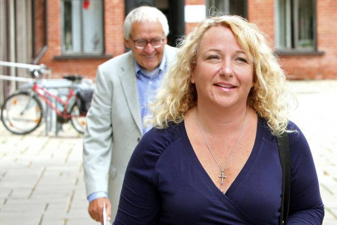 B.Brazdžionio anūkė prašo kompensacijos už šildymą
