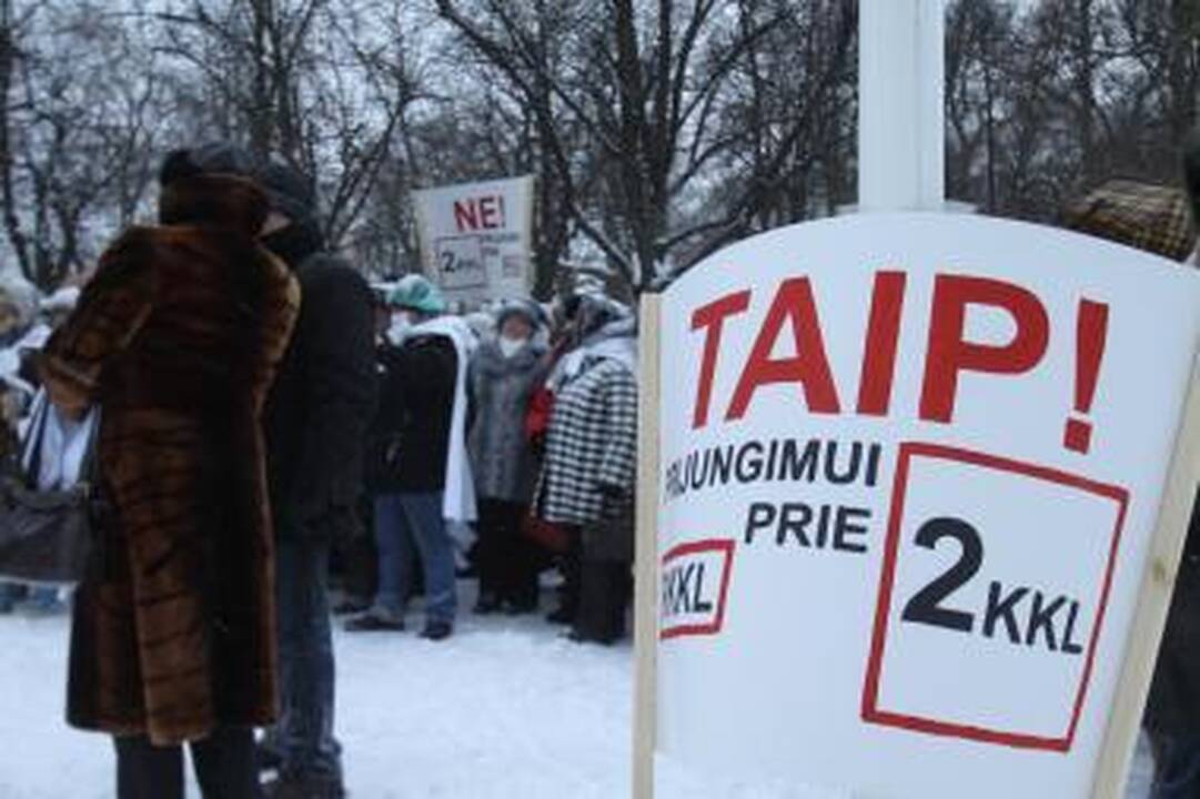 Medikai vėl protestavo prieš ligoninių sujungimą