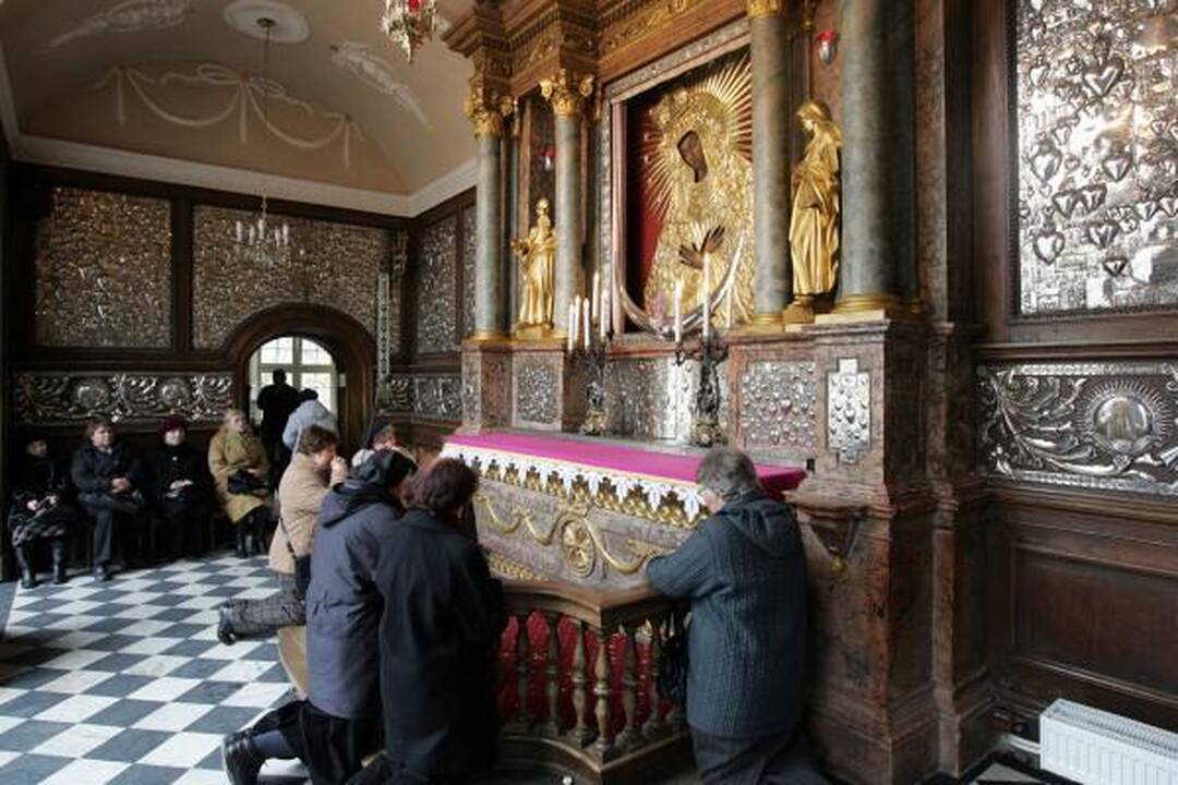 Aušros vartų restauravimas: nubausti du paveldosaugininkai