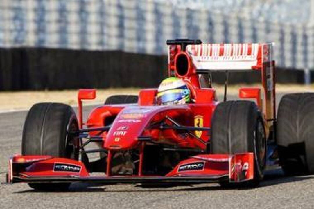 „Ferrari" lenktyniaus nauju bolidu