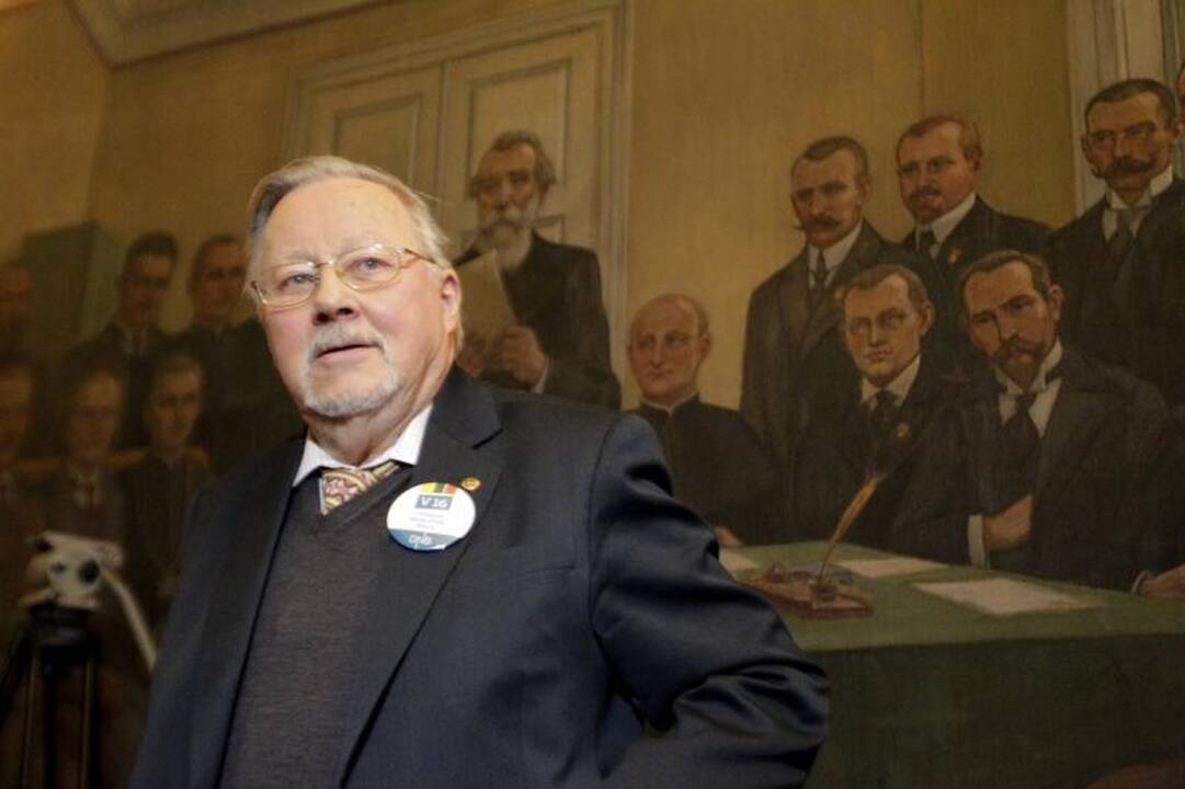 V. Landsbergis iš partijos pirmininko rinkimų nesitrauks