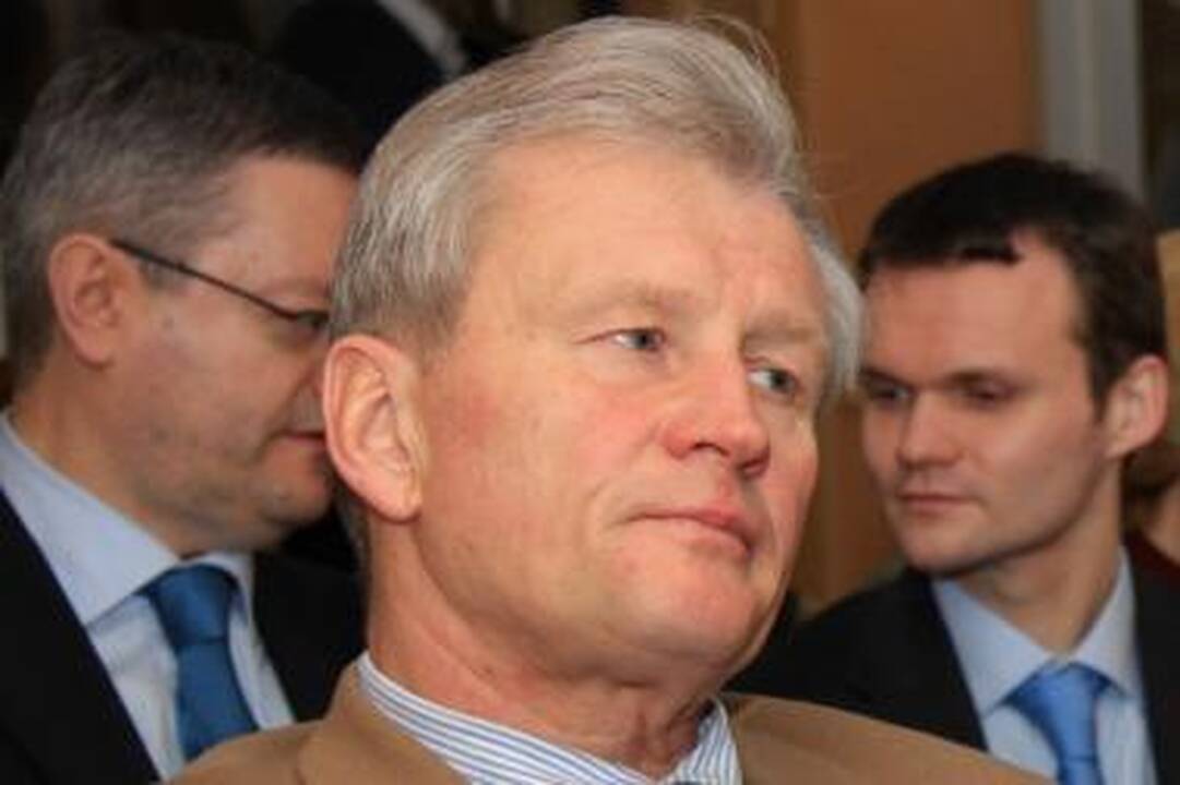 Opozicija siekia nuversti K.Glavecką
