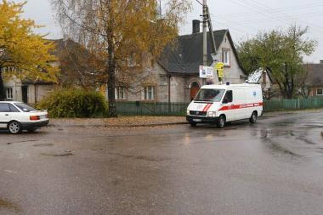 Policija ieško moterį mirtinai sužalojusio vairuotojo (papildyta)