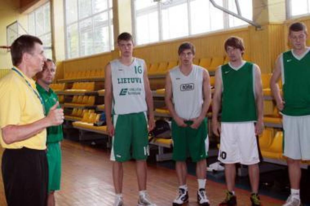 Dvidešimtmečių rinktinė išvyksta į Lenkiją
