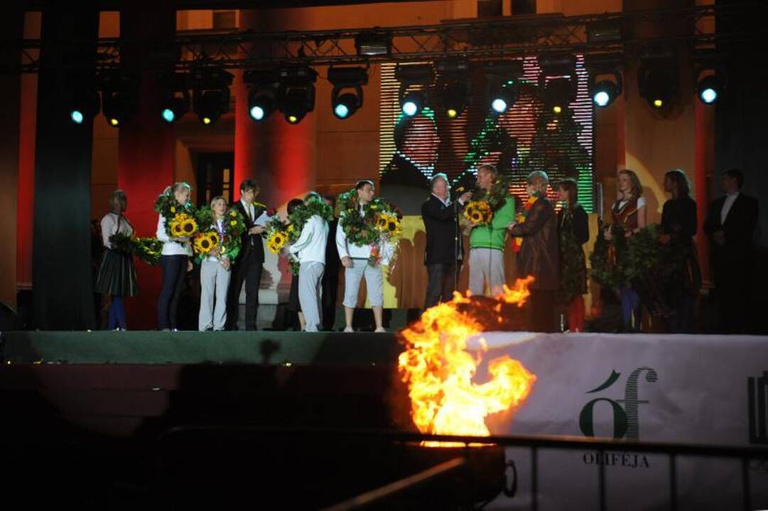 Lietuva didelėmis ovacijomis pasitiko olimpinius čempionus
