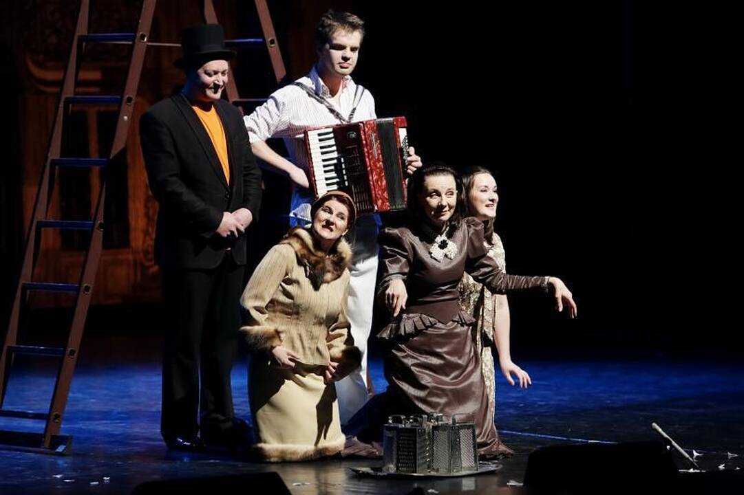 Klaipėdos teatrai žiūrovus vaišino kultūriniu Užgavėnių šiupiniu