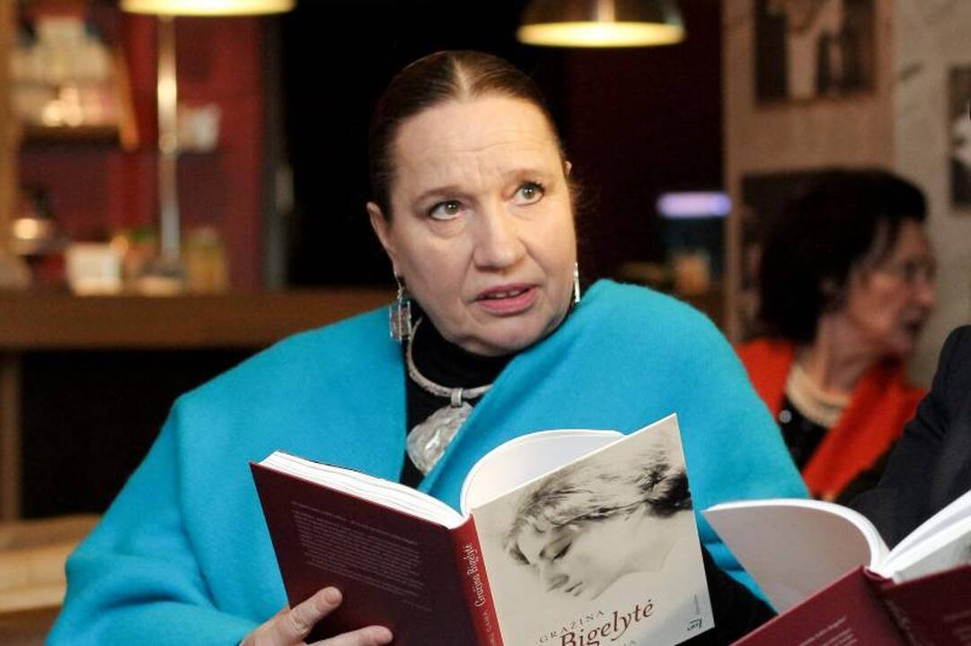Pristatyta legendinės diktorės G. Bigelytės kūrybos knyga