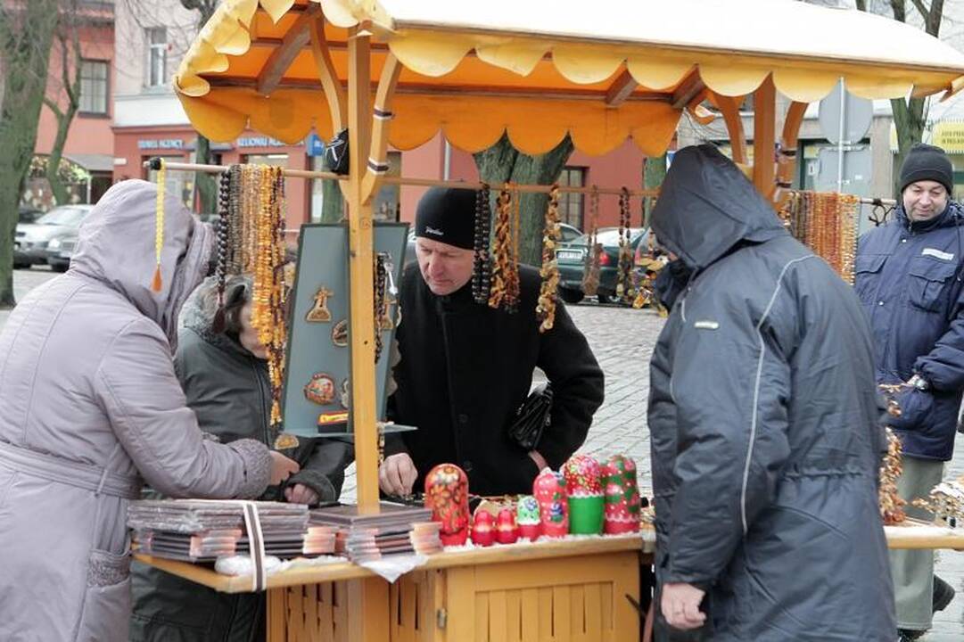 Klaipėdiečiai vaišinosi nemokama žuviene ir koše