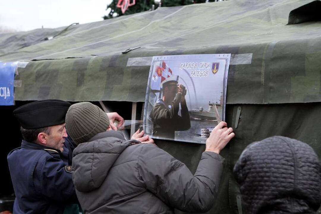 Klaipėdiečiai vaišinosi nemokama žuviene ir koše