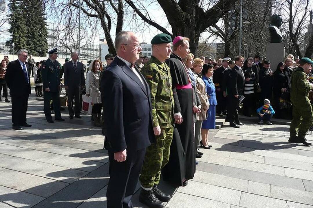 Į Afganistaną išlydėta paskutinė karių pamaina