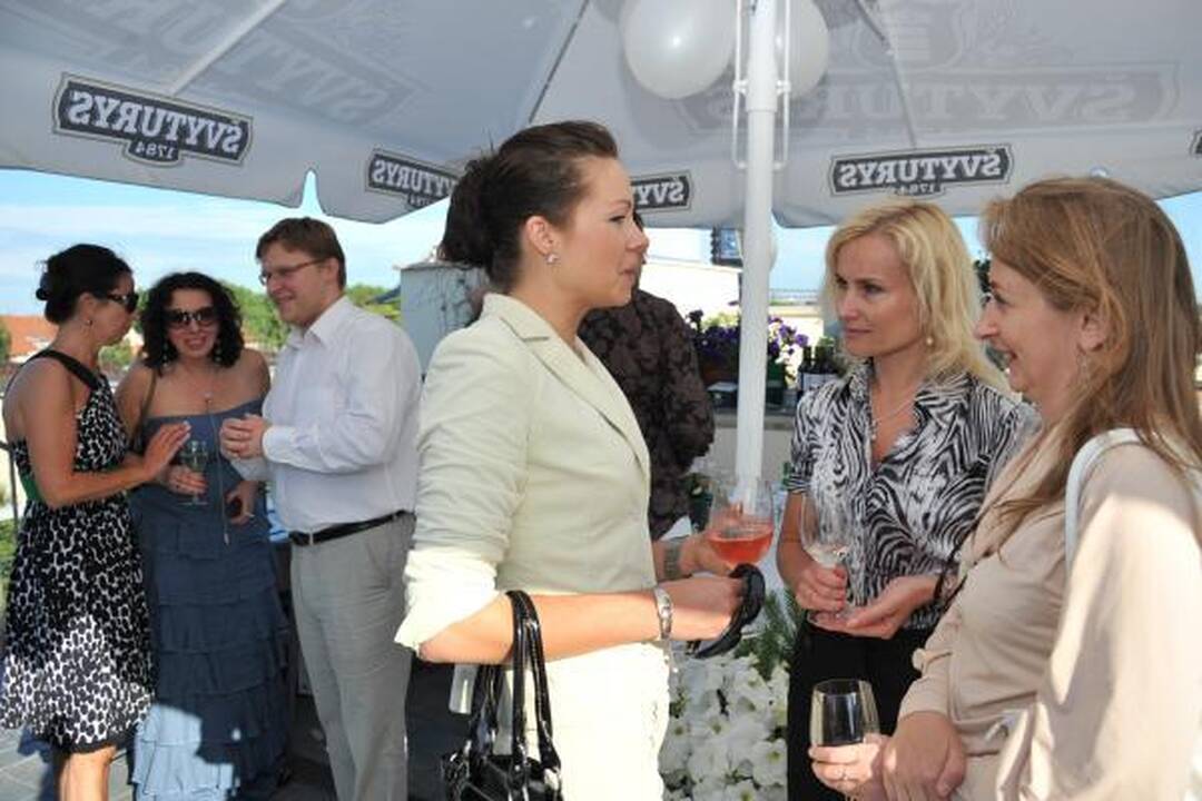 Viešbučio „Vecekrug“ gimtadienis – ant stogo